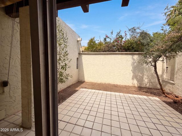 5341 N QUESTA TIERRA Drive, Phoenix, AZ 85012