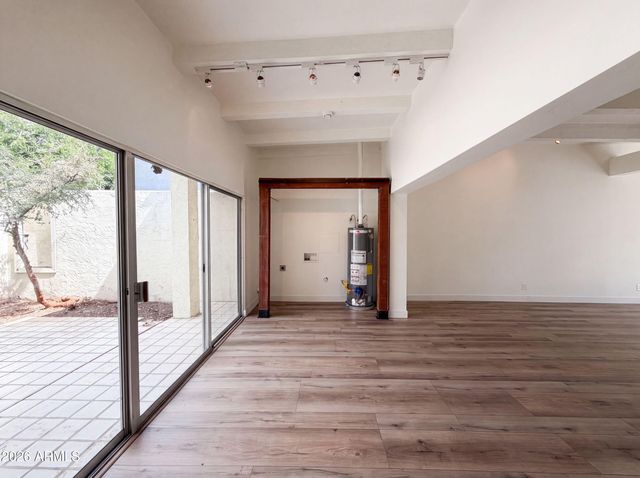5341 N QUESTA TIERRA Drive, Phoenix, AZ 85012