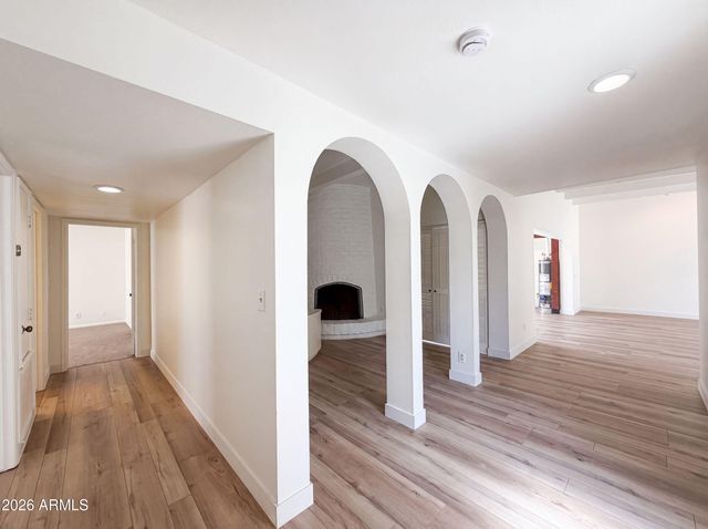 5341 N QUESTA TIERRA Drive, Phoenix, AZ 85012