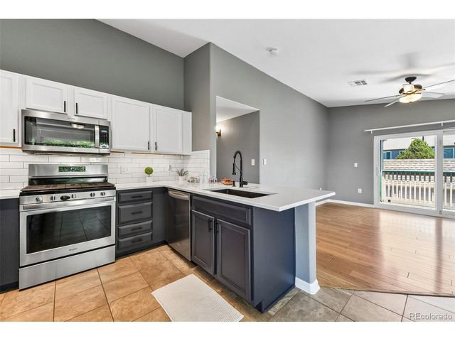 8485 Pebble Creek Way 13-203, Highlands Ranch, CO 80126