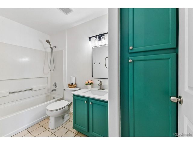 8485 Pebble Creek Way 13-203, Highlands Ranch, CO 80126