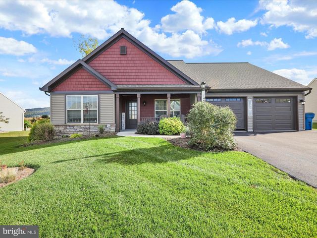 143 ROSEBUSH CT, Womelsdorf, PA 19567