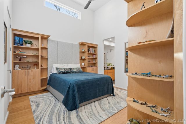 5301 Oak Timber Drive, Tulsa, OK 74131