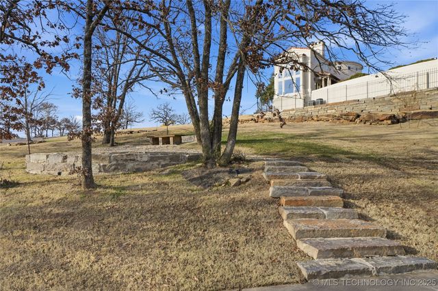 5301 Oak Timber Drive, Tulsa, OK 74131