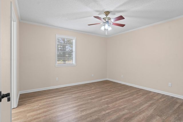468 Honey Hill Rd., Searcy, AR 72143