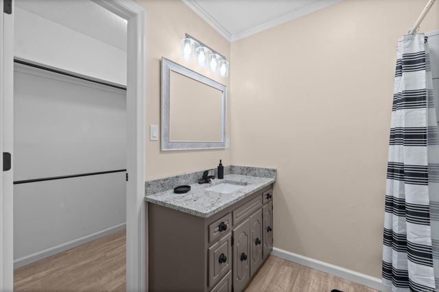 468 Honey Hill Rd., Searcy, AR 72143