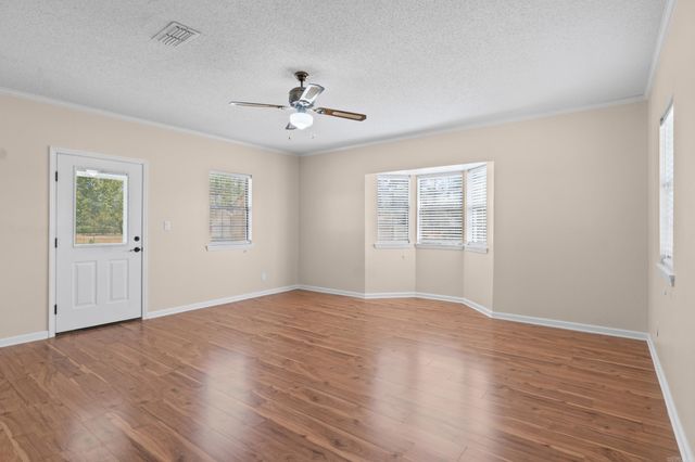 468 Honey Hill Rd., Searcy, AR 72143
