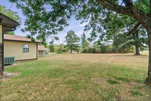 468 Honey Hill Rd., Searcy, AR 72143