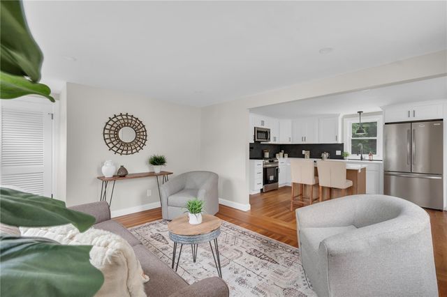 142 Yucatan Drive, Warwick, RI 02889