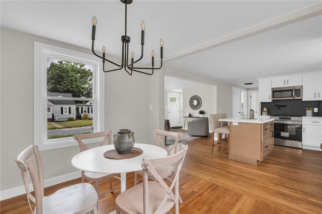 142 Yucatan Drive, Warwick, RI 02889