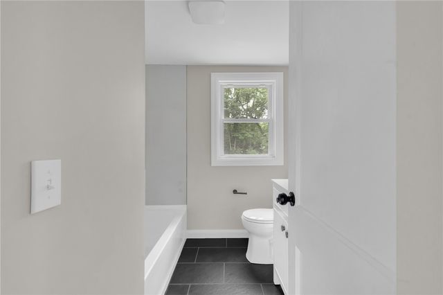 142 Yucatan Drive, Warwick, RI 02889