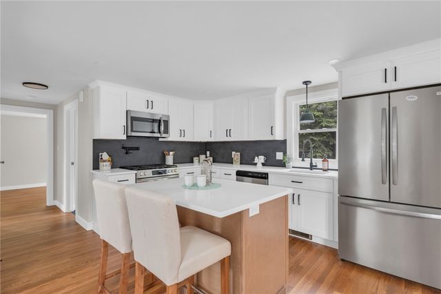 142 Yucatan Drive, Warwick, RI 02889