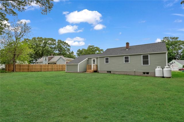 142 Yucatan Drive, Warwick, RI 02889