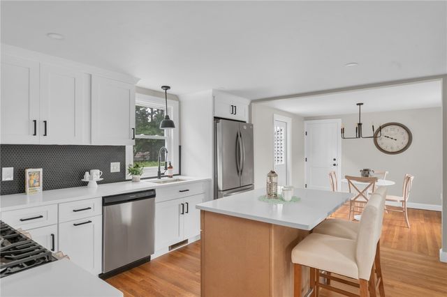 142 Yucatan Drive, Warwick, RI 02889