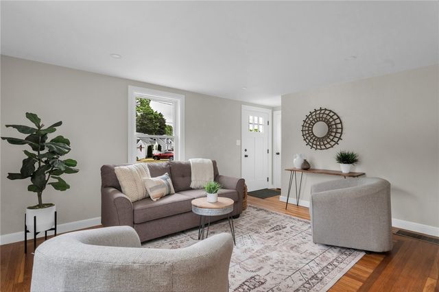 142 Yucatan Drive, Warwick, RI 02889