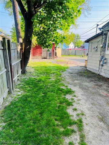 7605 Lawn Avenue, Cleveland, OH 44102