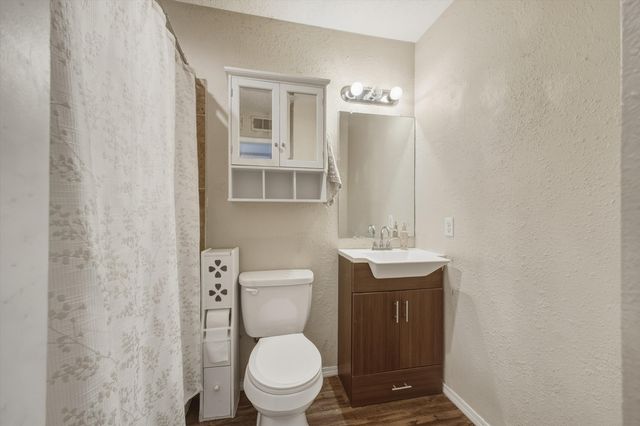 617 Turquoise Court NE, Albuquerque, NM 87123