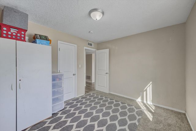 617 Turquoise Court NE, Albuquerque, NM 87123