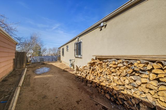 617 Turquoise Court NE, Albuquerque, NM 87123