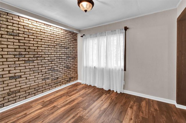 1219 W 5th Street, Freeport, TX 77541