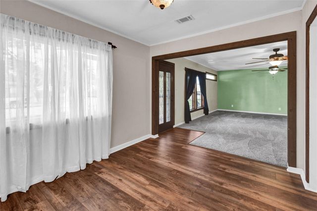 1219 W 5th Street, Freeport, TX 77541