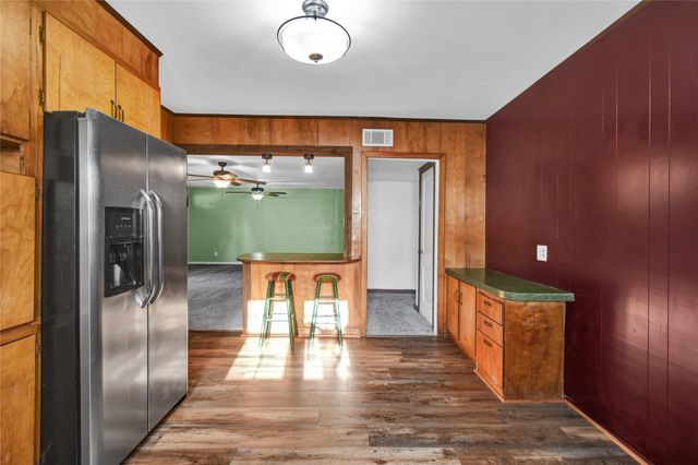 1219 W 5th Street, Freeport, TX 77541