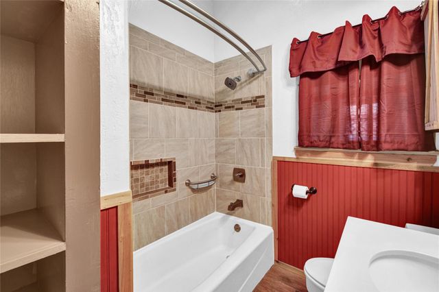 1219 W 5th Street, Freeport, TX 77541