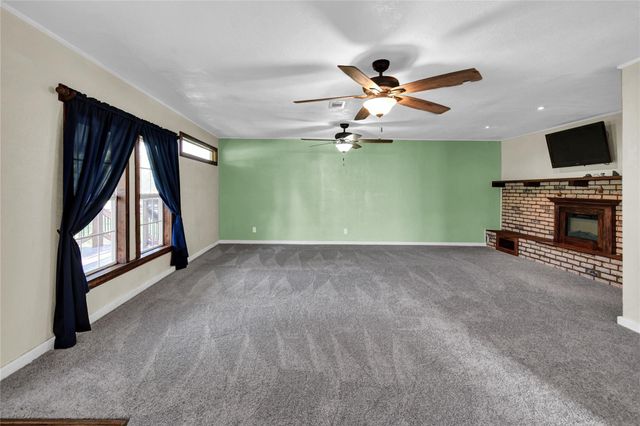 1219 W 5th Street, Freeport, TX 77541