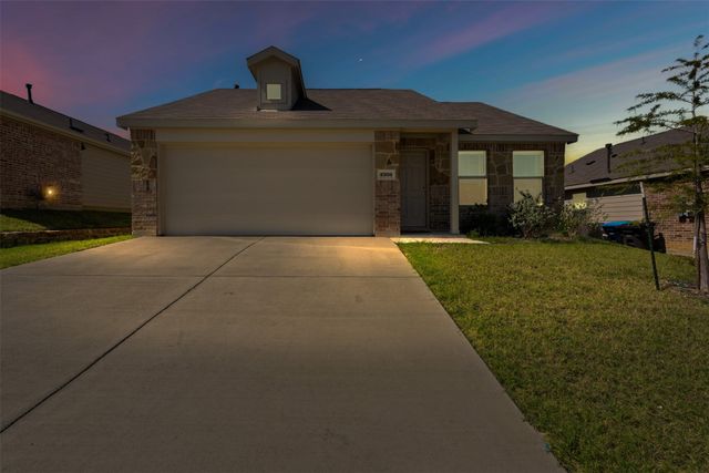 8308 High Robin Avenue, Fort Worth, TX 76123