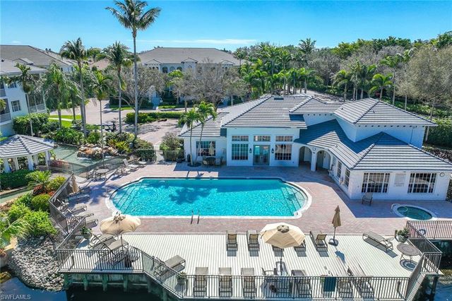 831 Sailaway LN 104, Naples, FL 34108