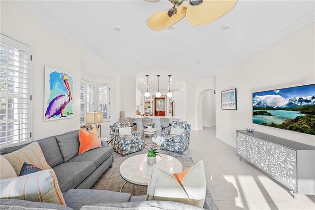 831 Sailaway LN 104, Naples, FL 34108