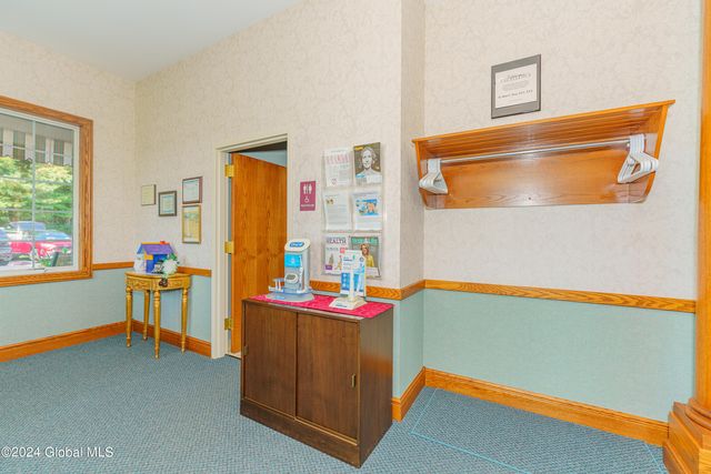 16 Hunter Brook Lane, Queensbury, NY 12804