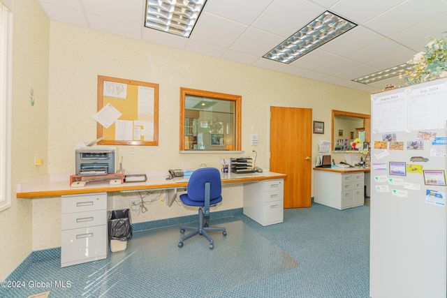 16 Hunter Brook Lane, Queensbury, NY 12804