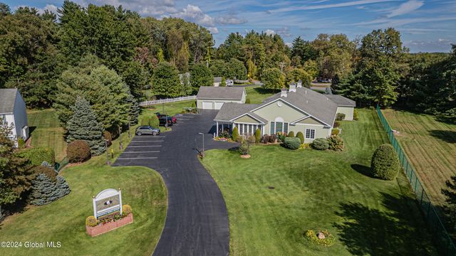 16 Hunter Brook Lane, Queensbury, NY 12804