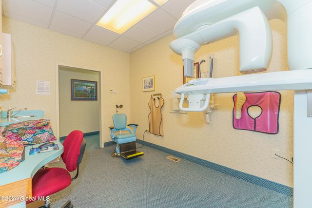 16 Hunter Brook Lane, Queensbury, NY 12804