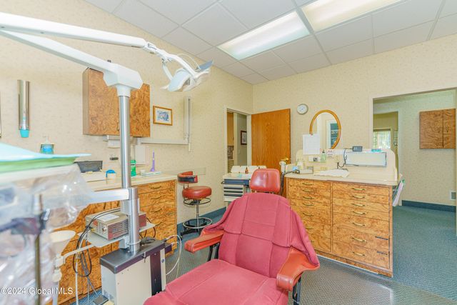 16 Hunter Brook Lane, Queensbury, NY 12804