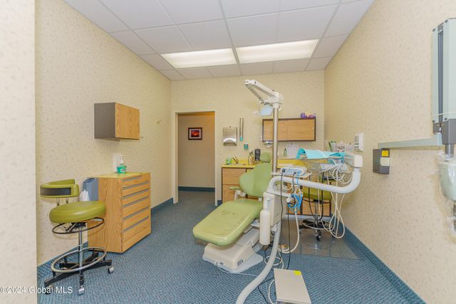 16 Hunter Brook Lane, Queensbury, NY 12804