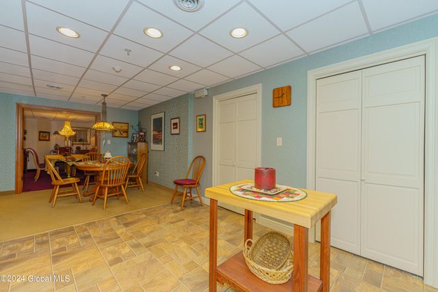 16 Hunter Brook Lane, Queensbury, NY 12804