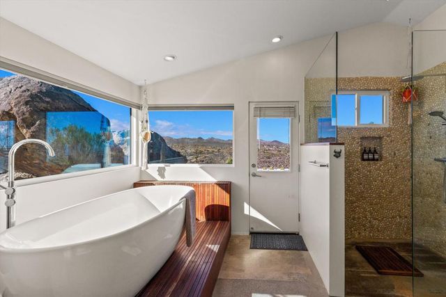 1862 Inca Trail, Yucca Valley, CA 92284