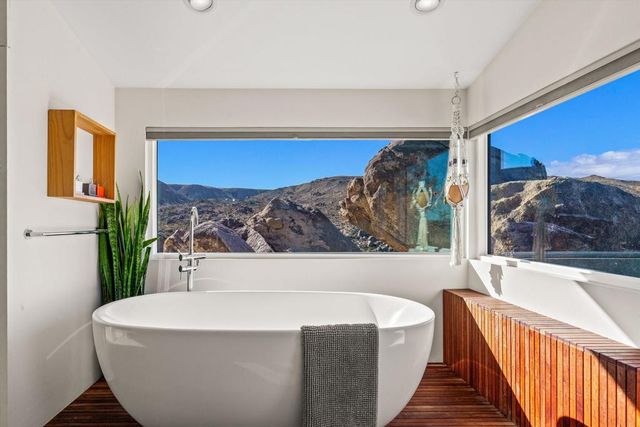 1862 Inca Trail, Yucca Valley, CA 92284