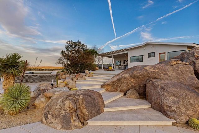 1862 Inca Trail, Yucca Valley, CA 92284