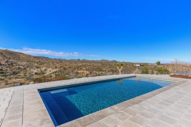 1862 Inca Trail, Yucca Valley, CA 92284