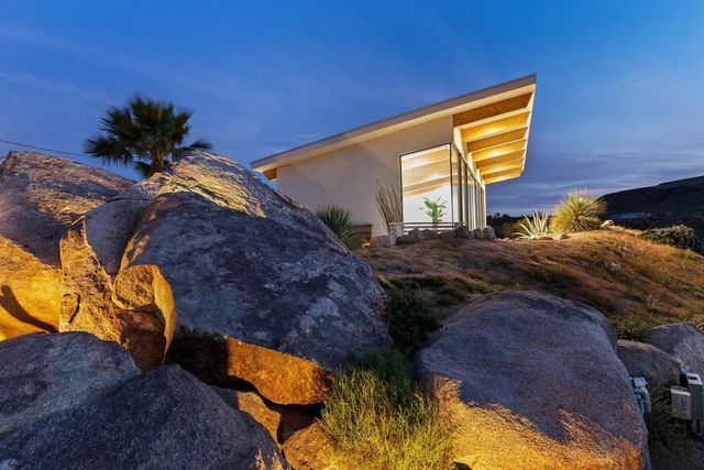 1862 Inca Trail, Yucca Valley, CA 92284