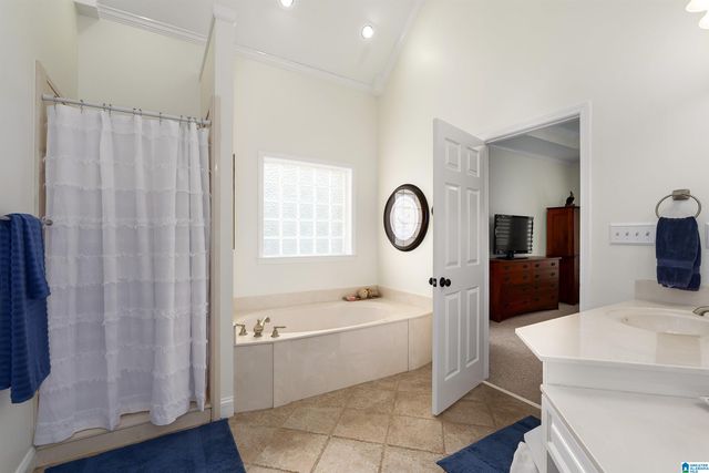 2752 OAKLEAF CIRCLE, Helena, AL 35022