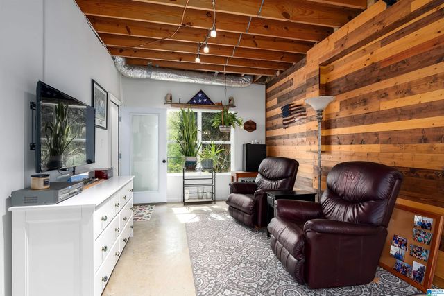 2752 OAKLEAF CIRCLE, Helena, AL 35022