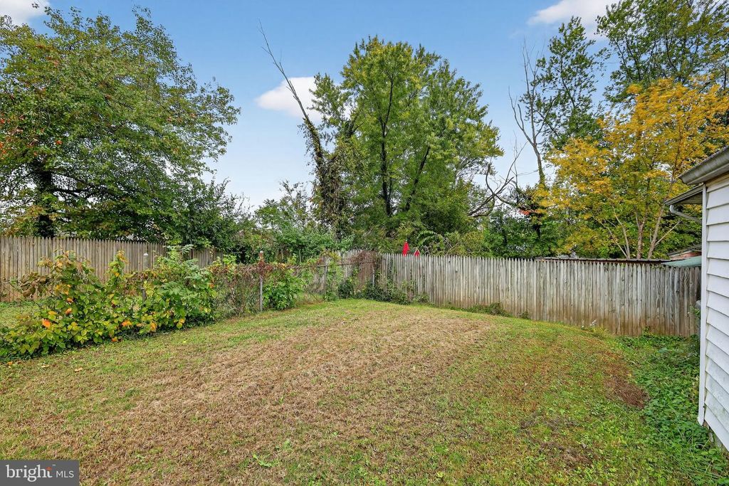 Image 1 of property listing at 7850 BURNSIDE RD, Landover, MD 20785