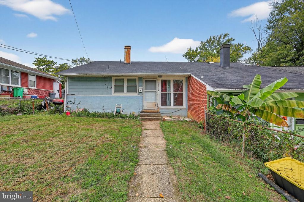 Image 2 of property listing at 7850 BURNSIDE RD, Landover, MD 20785