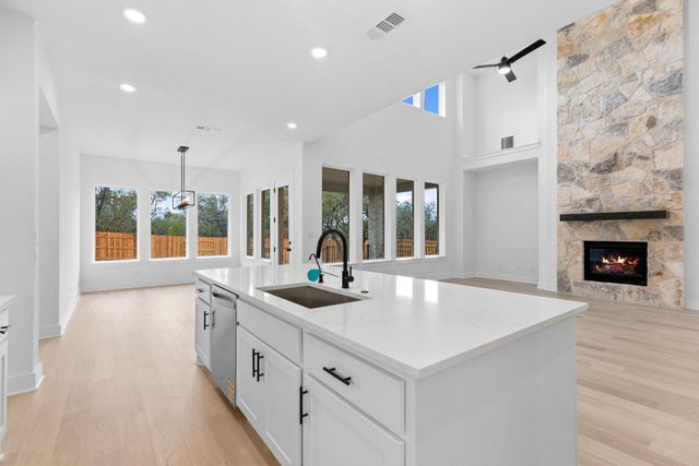 1017 Twisted Tarpley LN, Georgetown, TX 78628
