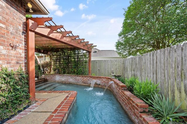 10154 Hyde Park, Baton Rouge, LA 70816