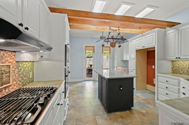 10154 Hyde Park, Baton Rouge, LA 70816